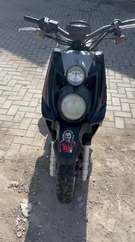 سلام عليكم شباب دراجه سكنس جبلي 14 كلش نضيفه صاله2 شهرين نازله من الرمبه دراجه رياضيه وشلعته تخبل 
ترهم مراوس 
وللبيع السعر خاص 
الدراجه كلش كلش نضيفه

***********
