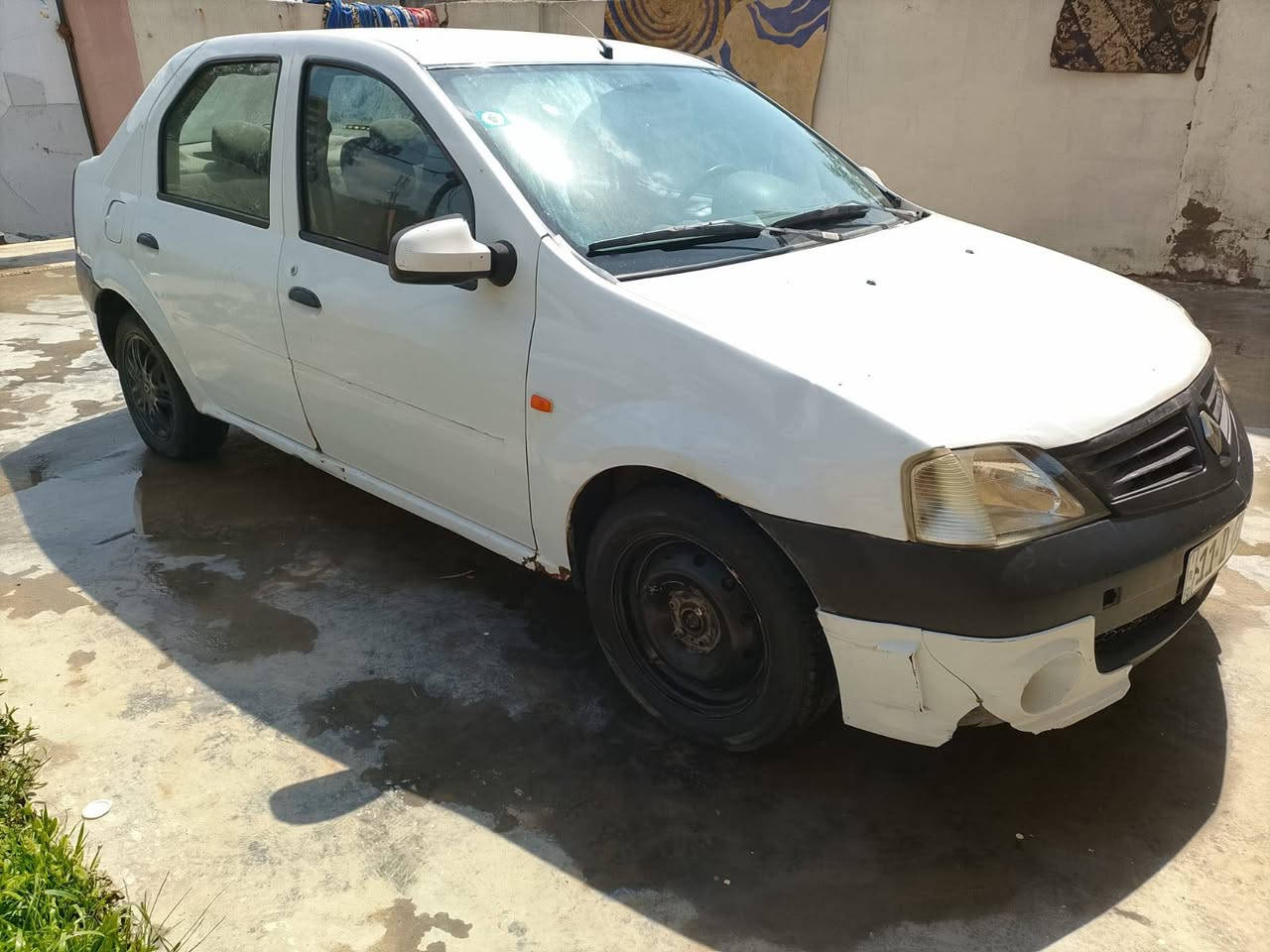 سلام عليكم للبيع رينو لوكان مديل 2009 رقم بغداد انكليزي سياره خير من الله السعر 45. بيها مجال مكاني بغداد بسمايه الاستفسار على هاذه الرقم ***********
