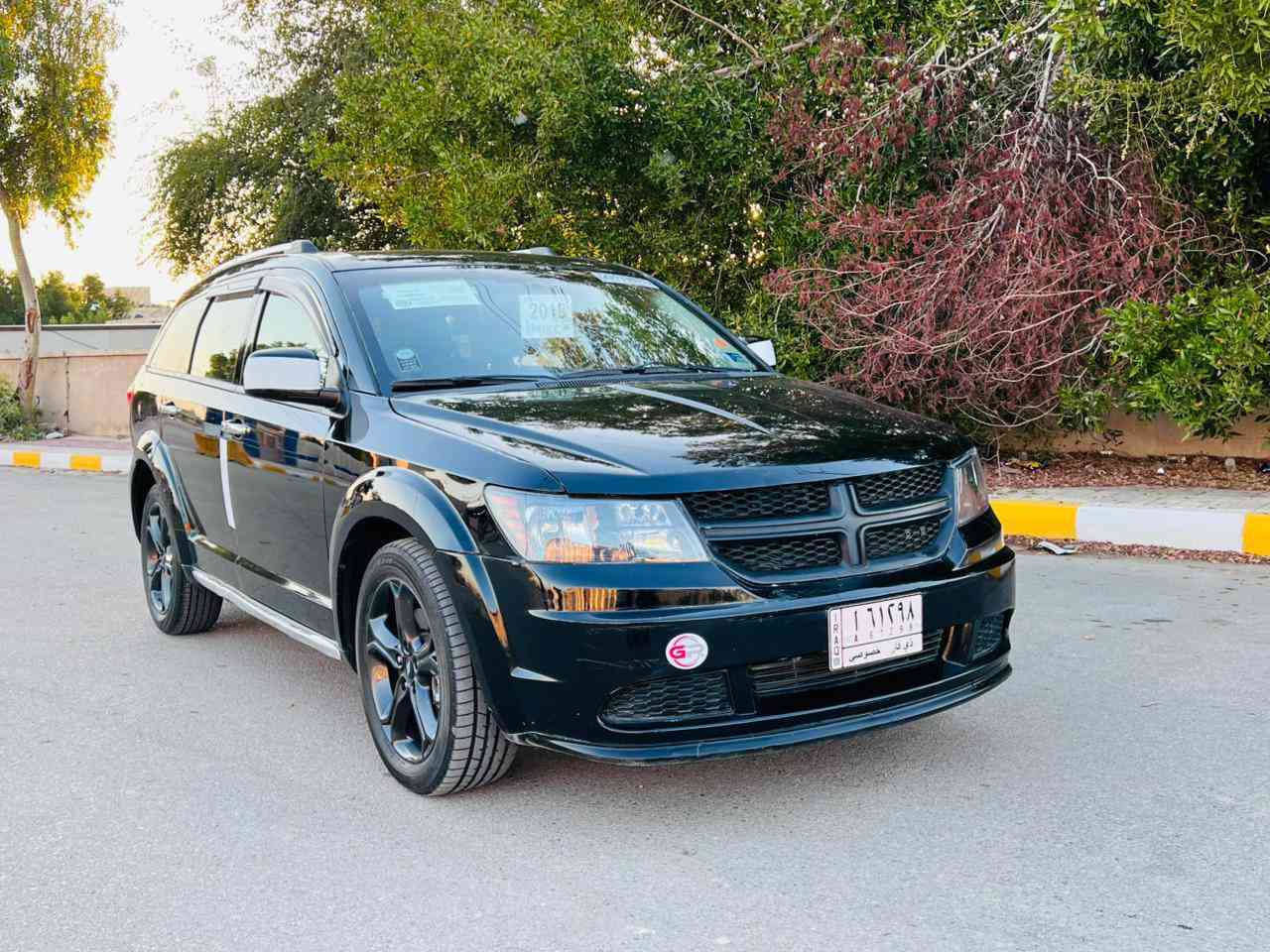 السلام عليكم  سيارة دوج جورني كروز موديل 2019 رقم ذي قار حره تحويل مشروع وطني ضررها تبديل بنيد وبيها رشات صبغ خفيفه تجميل محرك 2400 مامفتوح شاشه كبيره كاميرا دواره تحكم جهتين 7 راكب جلد كشن كهرباء 3 قطع تبريد تخم تاير تبريد حداديه كهربائيات كلها شغاله السعر 110 ورقات وبيها مجال بسيط للشراي مكان السيارة ناصريه الشموخ للاستفسار *********** *********** ناصرية, ذي قار
