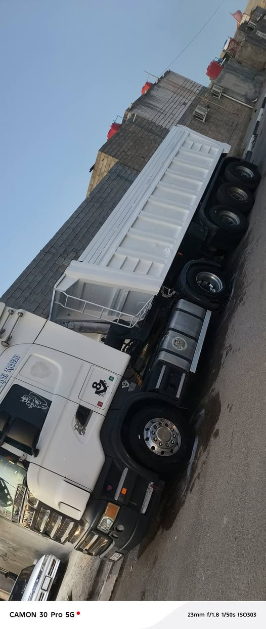 سلام عليكم 
‏سكانيه 2009 مكينه حجم R500 رقم بصره سنويه ما منتهيه سياره بأسمي عربانه دار قصاب عربانه وراس تخم تاير جاهزة العمل مكاني بصره الرقم ***********
