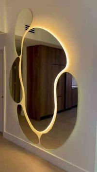 لوحات مرايا متميزه من اللون اسود احدى اعمالنا .....07706055397....واتس...