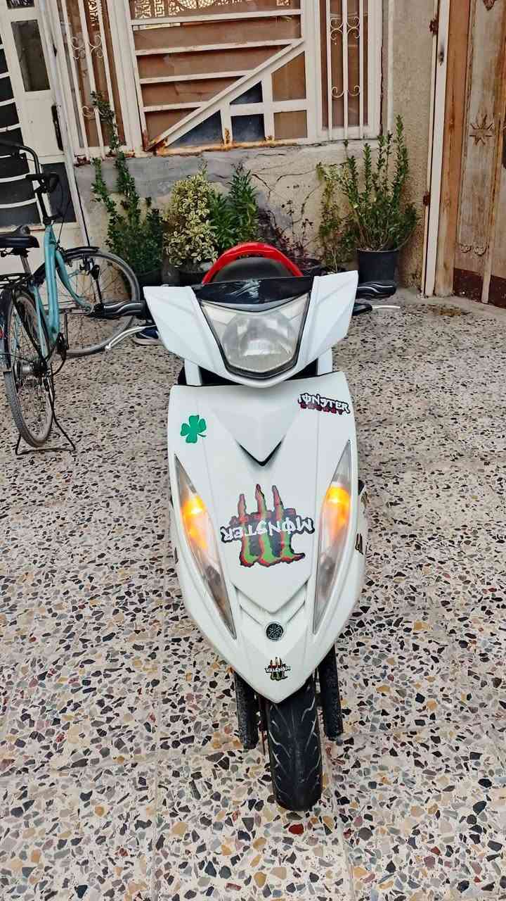 سلام عليكم شلونك شباب دراجه gtr بلادي مكفوله مابيه شي بس تكحيل ب جم الامامي شويه 
شلعه معدل مكاني بغداد ***********
