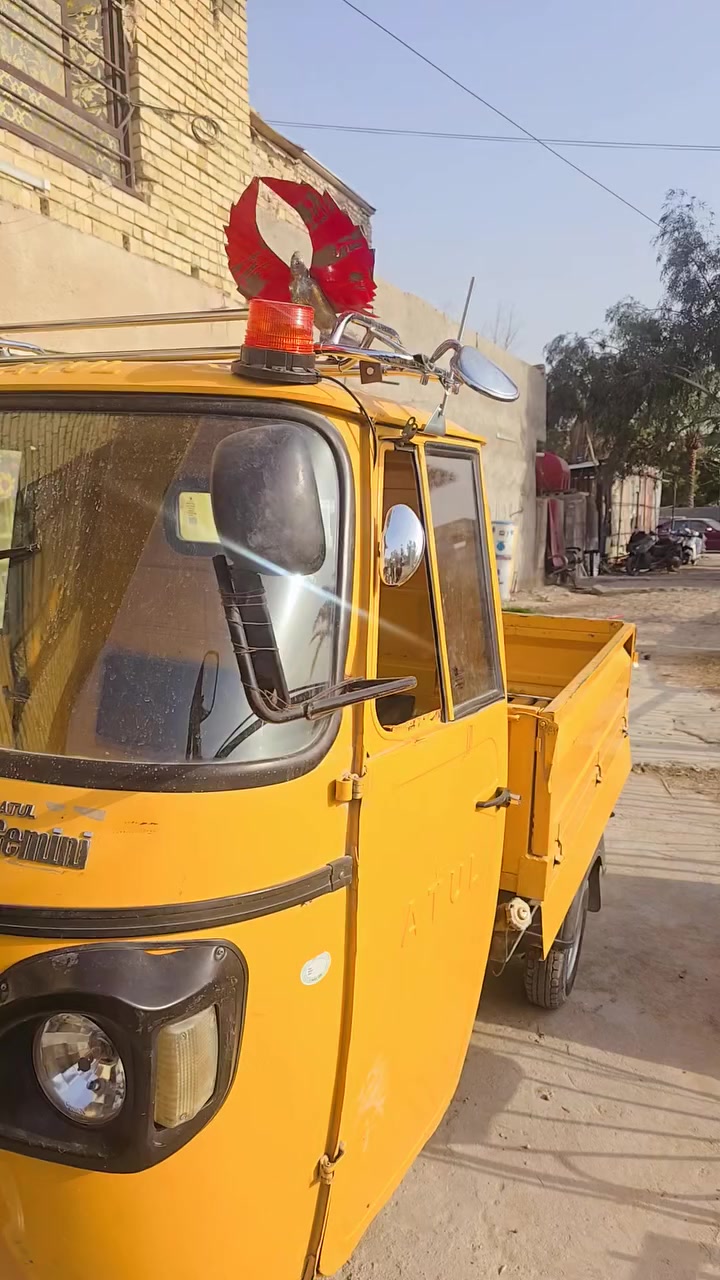 سلام عليكم تكتك حمل لبيع
اوراق كامله  مكاني بغداد شعله  
بعدهه على وضع شركه 
***********
