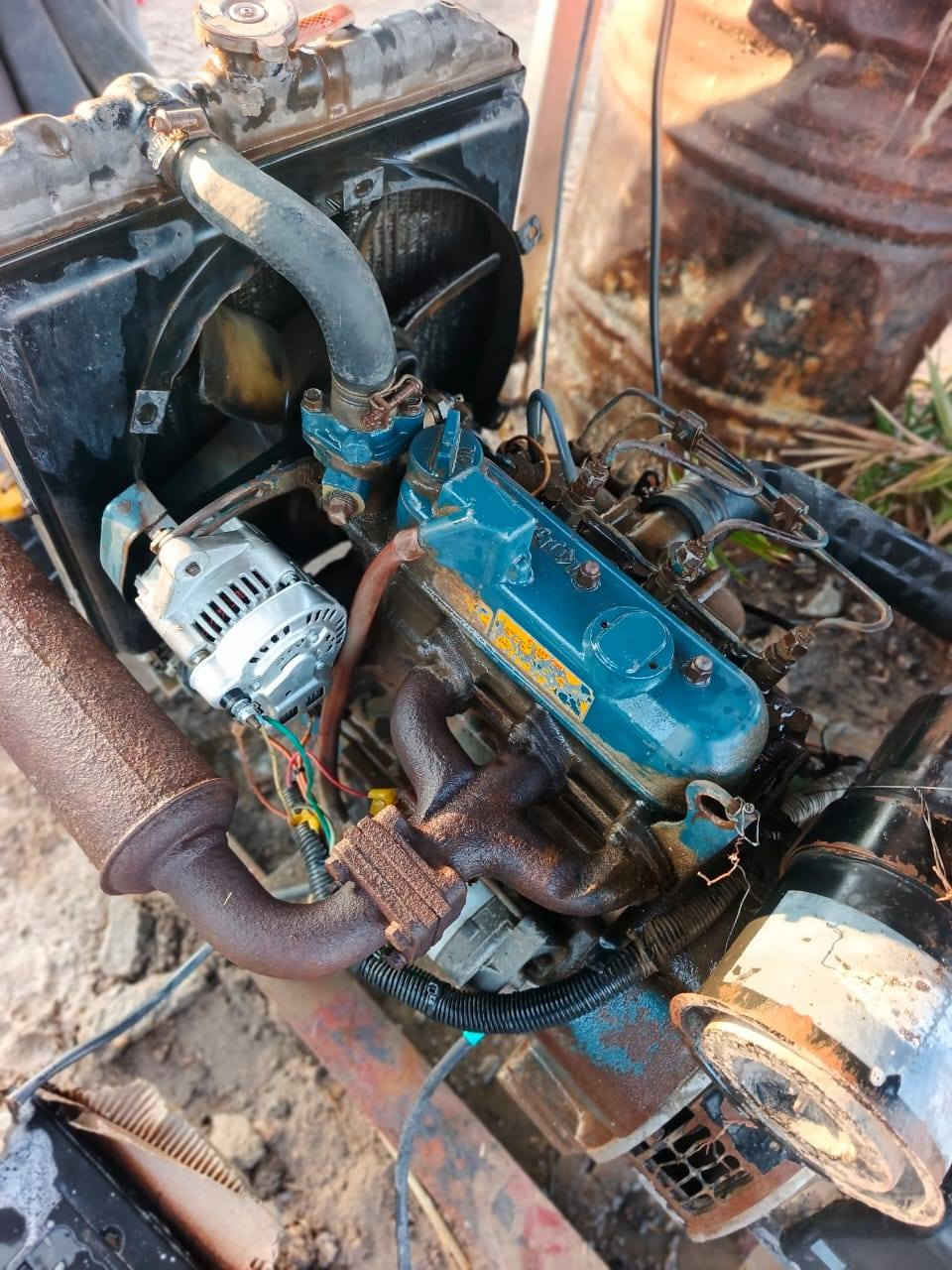 سلام عليكم مولد كابوته للبيع نضيف ما محطوط عليه صبانه 7 ونص كيفي مكان بابل الحله جبله السعر /15ورقه وبي مجال للشراي رقم /***********
