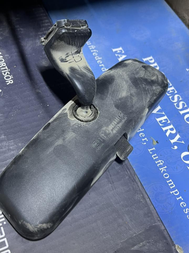 سلام عليكم هاي المرايات للبيع يمكن بيهن كوري وهيج شي والباقي مادري مال شنو شوف الي يعجبك وبيش يفيدك تعال آخذهم مكاني بغداد


**إذا كنت صاحب هذا الإعلان وتريد حذفه لأي سبب، رجاءا أرسل رسالة إلى الدعم الفني**