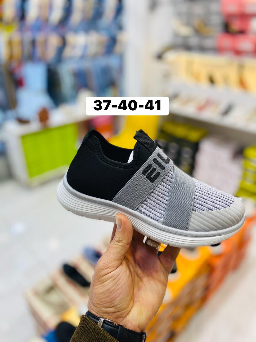 اخر قطع على 7.000 فقط 
القياسات بالصور موجوده 
ملاحظة / اي حجز ماكو 
العنوان : خانقين مجمع قمبر قرب ازياء الاميرات


**إذا كنت صاحب هذا الإعلان وتريد حذفه لأي سبب، رجاءا أرسل رسالة إلى الدعم الفني**