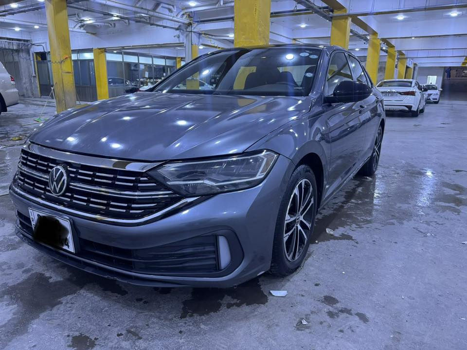 جيتا 2023 🇩🇪
حجم محرك 1.5T 
وارد #كندي 
مواصفات فول
Comfort line

ماشي ٣٧ الف فقط 
🔹فقط بونيد صبغ (ضرر سطحي)
🔹ئيرباك: فقط ستيرن و بشرط بيلادي 
🔹بجم كبس يعني راديتر و الدعاميات بلادي ❗️

⛔️مواصفات 
بانوراما 
شاشة جبيرة 
شاشة لمس مع الإشارة باليد 
كوشين و ايضاً ستيرن هيتر
داخل ليد بلادي
شحن مع كاربلاي واير ليس 
رادار ٣٦٠ درجة 
قيادة ذاتية (تيسلا)
رادار تحديد المسار
أربع أنظمة قيادة (eco +normal+sprot+snow)

مع مواصفات اخري …

بشرط بدون مصرف
والسيارة مال بيت 
باسمي حتي ٢٠٢٩

شراي يخابر و خاطرة مايكون إلا الطيب 

للمعلومات او اي استفسار         
 واتس اب ***********
