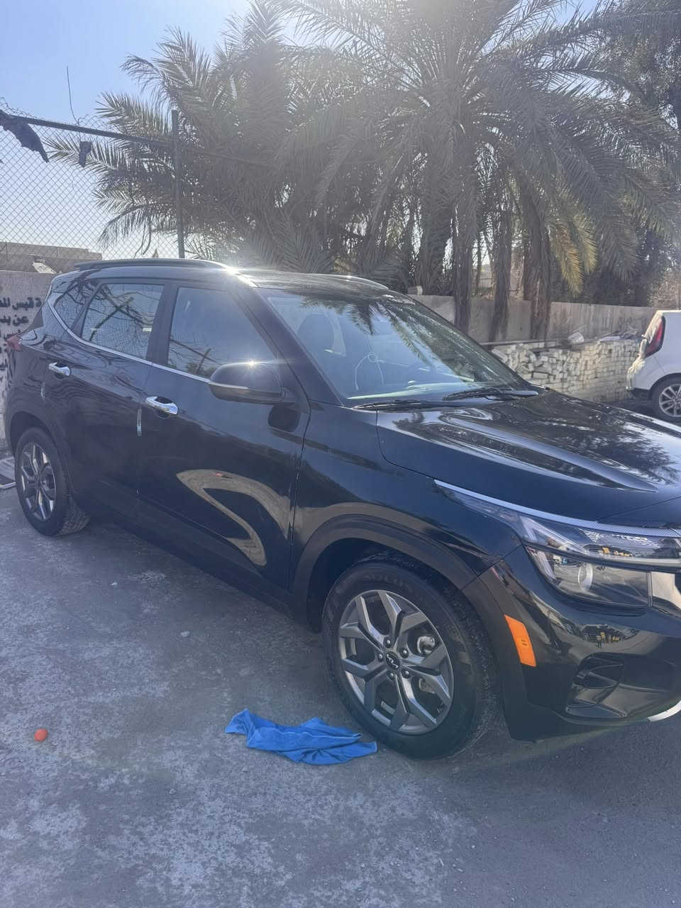 السلام عليكم
سليتوس موديل٢٠٢٤ 
مكان السيارة زيونة حادث سرقة مابيه اي قطرة صبغ بصمة 
السعر ١٥٥ 
متوجود اتصال فقط ***********
