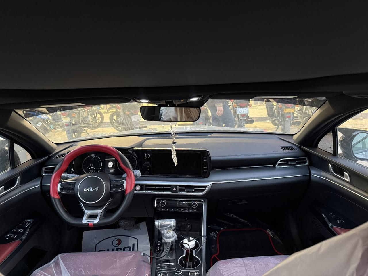 Kia K5 Gt-line
‎كي فايف جيتي لاين 2024

‎للبيع لون اسمنتي السعر  220 ورقه. بيها مجال  بسيط  

‎المحرك 1.6 تيربو  🚀

‎وارد امريكي 

‎الضرر : مبدل بنيد فقط قطره مال صبغ مابيه سياره بنيد مبدله نفس الونن

‎ ماشيه18  ميل

‎مواصفات1/1 
 

‎تشغيل عن بعد

‎رادارات امامية وخلفية وجانبية 

‎نقطة عمياء

‎قيادة ذاتية :::::::::::

‎دخول ذكي

‎كروس مثبت سرعة 

‎شاشة كبيرة 

‎شحن لاسلكي 

‎هند بريك كهربائي 

‎بصمة 

‎اشاير بلمري 

‎كامرة دواره

‎4 انضمة قيادة 

‎اوتو هولد

‎ترحيب بل اليدات

‎كشنات كهرباء

‎داخل جلد احمر 🛑🛑

‎ملاحضه // سياره رقم بغداد بااسمي تحويل ثاني يوم 

‎مكان سياره منصور 💞

***********
