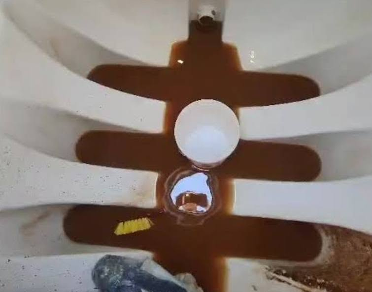 السلام عليكم ورحمه الله وبركاته 
يوجد عمال تنظيف تانكيات المي في جميع مناطق ابو غريب 
تنظيف بطرق ممتازه 
للاستفسار الاتصال على *********** يوجد واتساب
