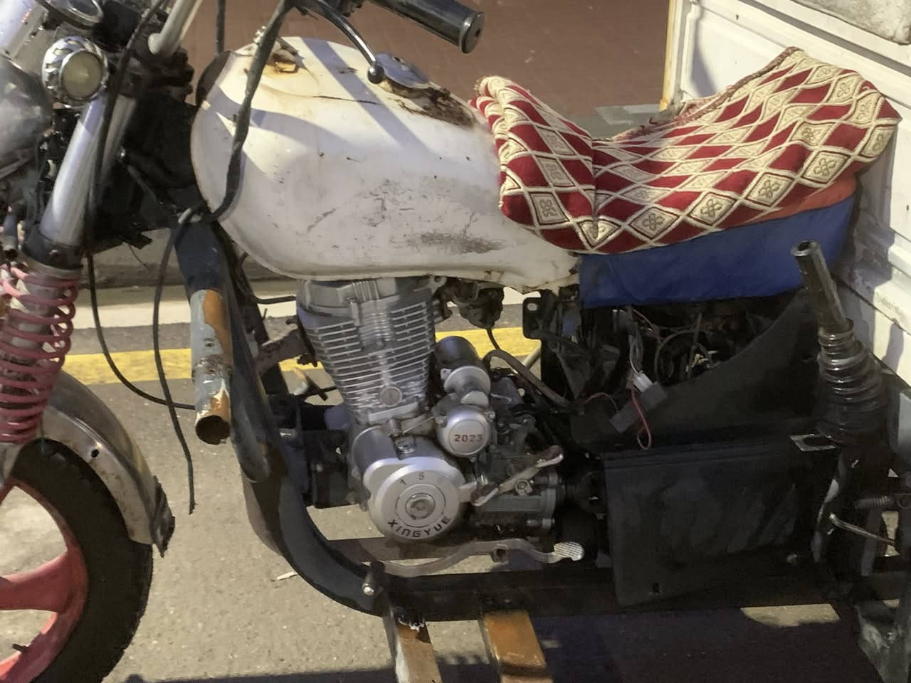 اسلام وعليكم ستوته موديل 11 مكينه 23 ما مفتوحه فول شاصي شرط اوراق كامل وايرمينه تحتاج باتري ستوته تحتاج شويه ترتيب السعر 675 وبيها مجال ***********
