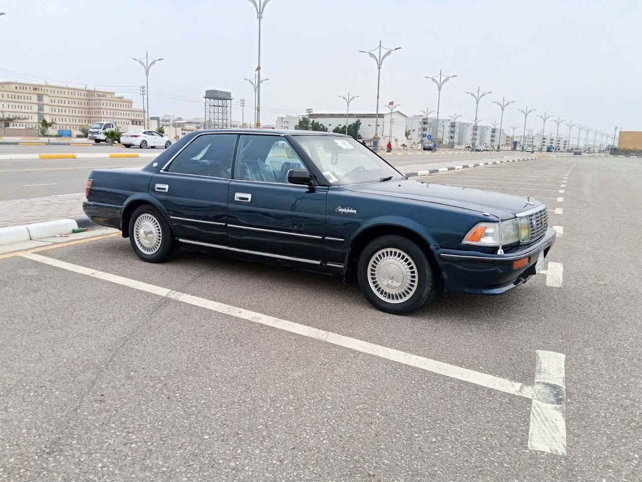 السلام عليكم//هارتوب 1990//للبيع السياره جاهزه كير مكينه حداديه تخم تاير كهربائيات نقصه فقط تبريد مكفوله من كص ونقل جثه وعيب شرعي مصبوغه عام جماليه مكينه وكير vvT 2500 رقم نجف سنويه 2026 تحويل مباشر السعر //47//وبيه مجال مكاني كربلاء (***********) تواصل عبر الرقم فقط النجف, العراق

