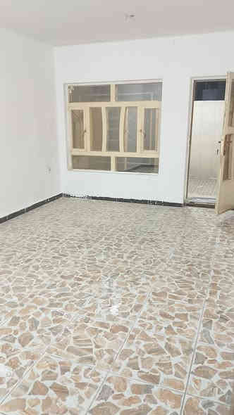 للايجار في السيدية لدى مكتب الكرم للعقار
مشتمل طابق ارضي المساحة 100م يحتوي على
غرفة كبيرة 5*5
وصالة ومطبخ وصحيات 
بديل الايجار 700
للاستفسار مراجعة مكتب الكرم  للعقار 
او الاتصال على الارقام التاليه 
***********
