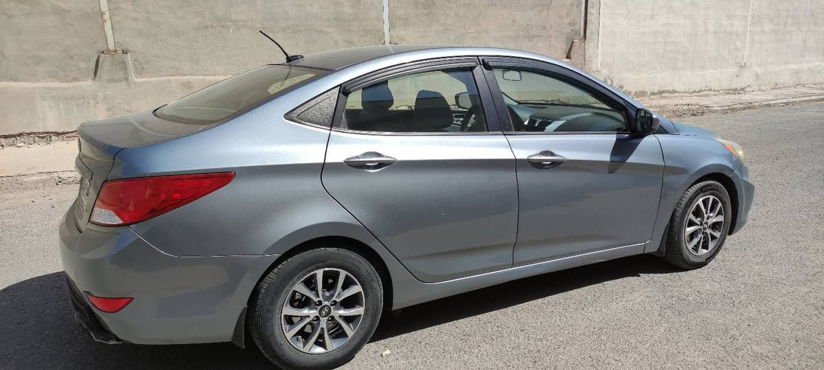 ‏أكسنت موديل 2017 امريكي ‏السيارة رقم اربيل
‏ ‏محرك 16 ‏كير محرك شرط ‏ 
تبريد شغالة ثلج تحكمات ستيرن كروز سرعة 
ضررها بونيد ودعامية فقط وايرباك ستيرن مبدل 
‏ شرط التحويل بأسمي السيارة  عنوان موصل / اربيل 

سعر السيارة 113 ورقة 

***********
***********
‏ ‏ أربيل, العراق
