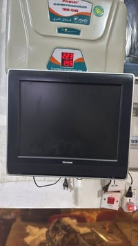 توشيبا • شاشة ١٤ بوصة • LCD