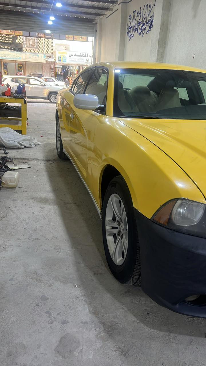 سلام عليكم سياره جارجر 13 رقم بغداد سياره كغاله بس بيه طخه بارد جاملغ خلفي كد جف ايد سياره جاهزه الشغل سياره مصفره من غرمات. 140 وبيه مجال مكان سياره شطره  *********** وتساب. بس الي شراي يتصل
