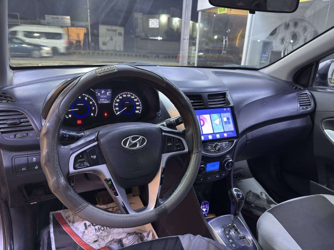 اكسنت موديل  2015 رقم بغداد وسنويه بأسمي محرك 1600  فول مواصفات بصمه شاشه كامره خلفيه 
تدفأه تبريد مصبوغه حزام  سعر 80 ومجال بسيط مكان بغداد المنصور  
***********
