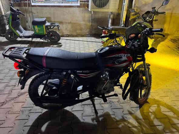 بوكسر كلاسيك 22 مرقمه بغداد رقم انكليزي متواجده بغداد الكاظمية وياها فلاتر كارتون لان اجيب غراض جمله وابدل دهن بيدي  ماشيه 60 الف
سعرها 2,300,000
اي استفسار***********
