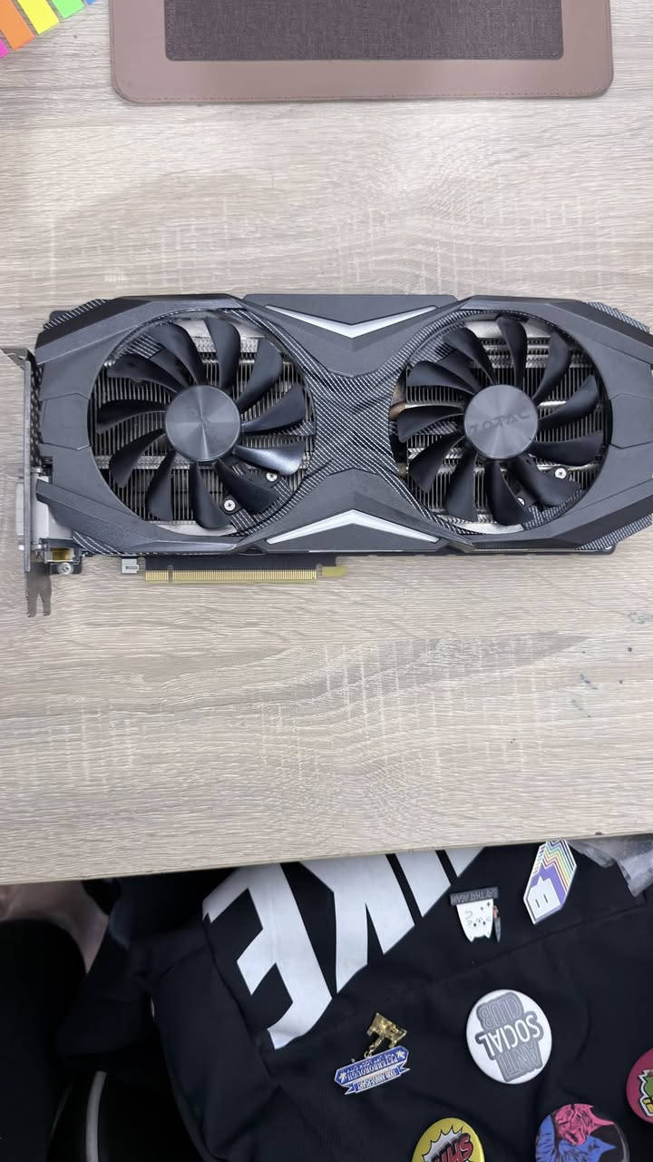 ***********
خابرني عله اي قطعه تريدهه ومرح اقصر وياك ... واذا تاخذهن كلهن بعد احسن ....... ملاحظة (اني مابيع و اشتري ووولا عندي امزونيات ومدري شنو ... هذني القطع اني مجمعهن بيدي وهسه قررت ابيعهن) + الكارت ممعدن بي وهلسوالف عله كد العاب تره )
