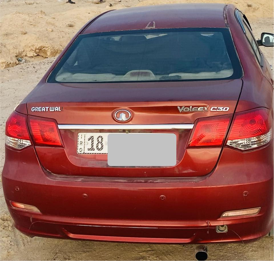 فولكس م 2012 البيع او مراوس
تبريد شغال

سنوية 28رقم بابل انكليزي 

كير عادي 

سعر 33

مكاني حلة    رقم ‭0772 786 5920‬
