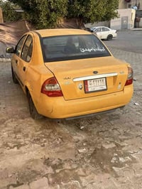 طيبه 2015 بيها بس هاي رصعه الي بالباب مكفوله سياره سعر 37 وبيها مجال 0...