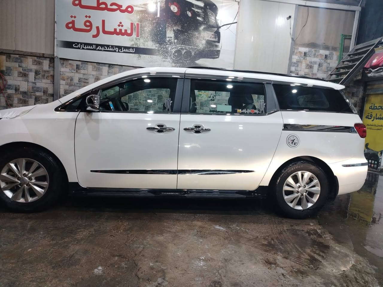 السلام عليكم عندي سيارة سيدونا وارد امريكي لبيع موديل 2018 باسمي ماشة 169 حادثهة جاملغ بنيد راجع على البارد والباقي مكفول كير محرك كهربائيات تبريد رقم اربيل سيارة مال بيت شرط التحويل تخم تاير جديد سارة جديد ابكل معنى الكلمة مكاني بغداد مع الاستفسار هذا الرقم ***********
