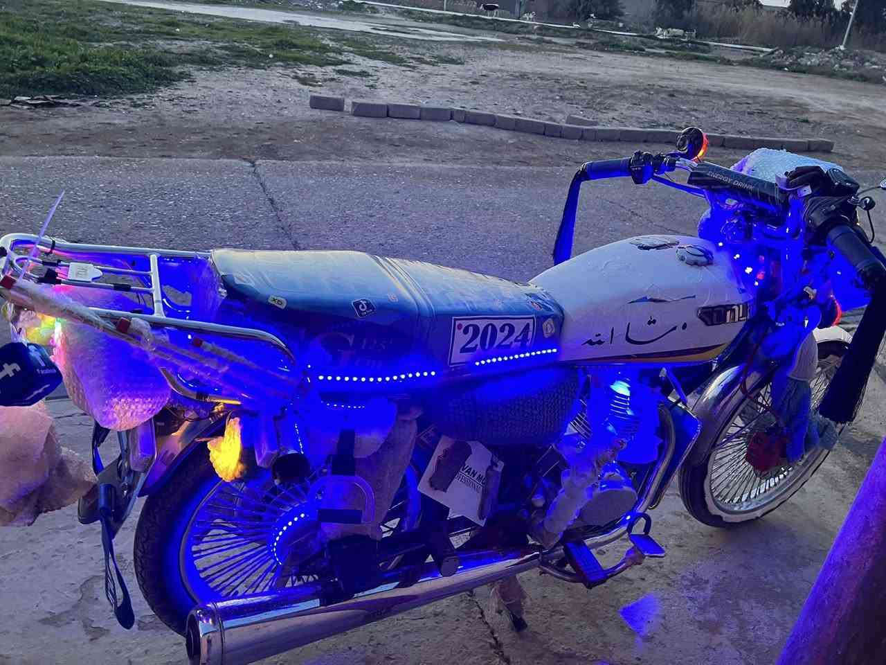 سلام عليكم موطور تايكر سولنك موديل 24 مامفتوح نضافه فول نشاط مجمبز منفيس بي سعر 700 وبي مجال مو شراي لاتراسل مكاني جنوب الموصل ناحية الشورة ***********
