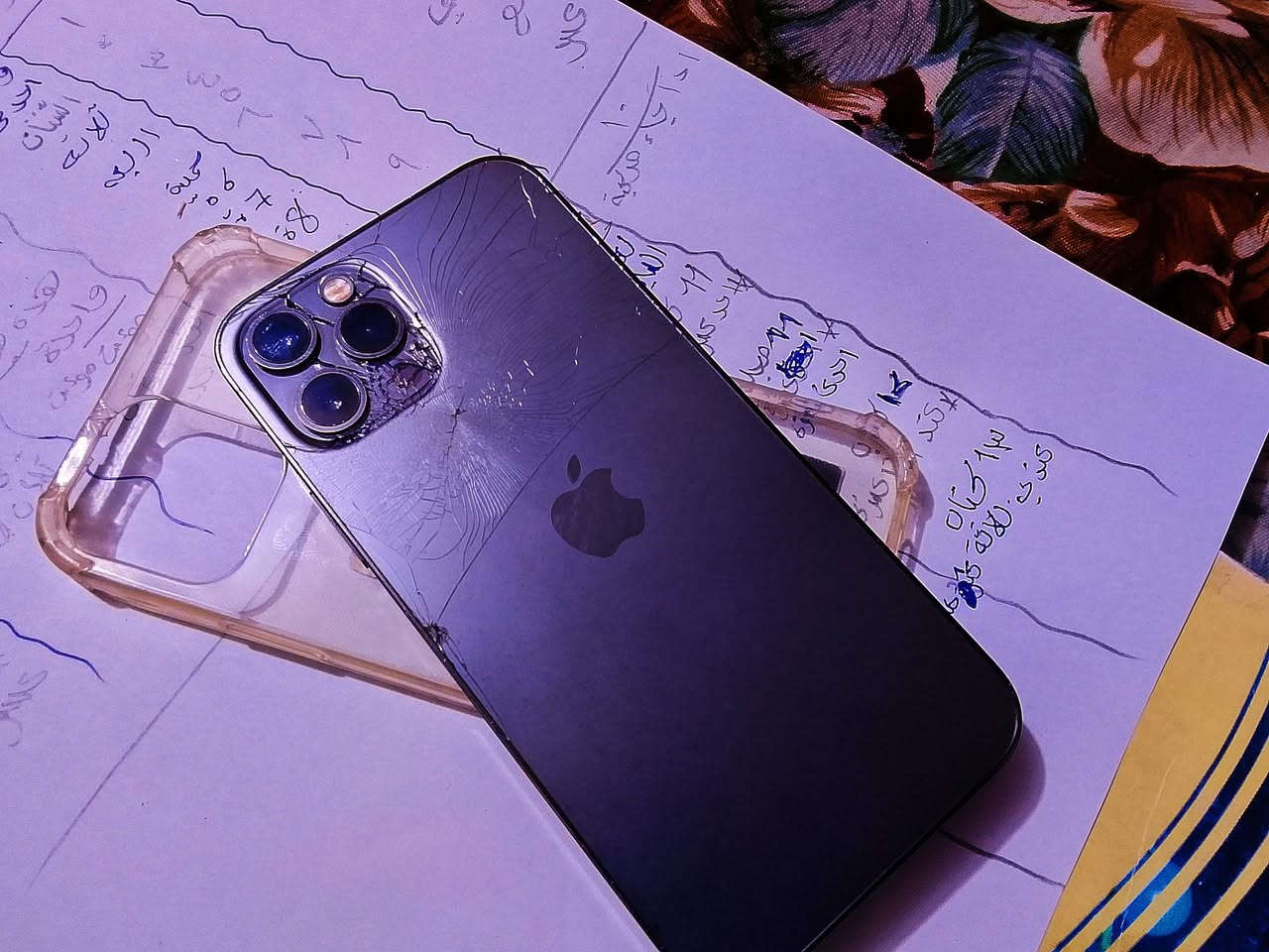 ايفون 12برو الصغير 
ذاكره 128 كامره اماميه سلفي  متوقفه وتوقف الفيس ايدي وياها 
كامره الاماميه 2xفقط مرات يصير رجفه بسيطه 
الباقي مكفول السعر 215
مكان نجف كوفه
***********
