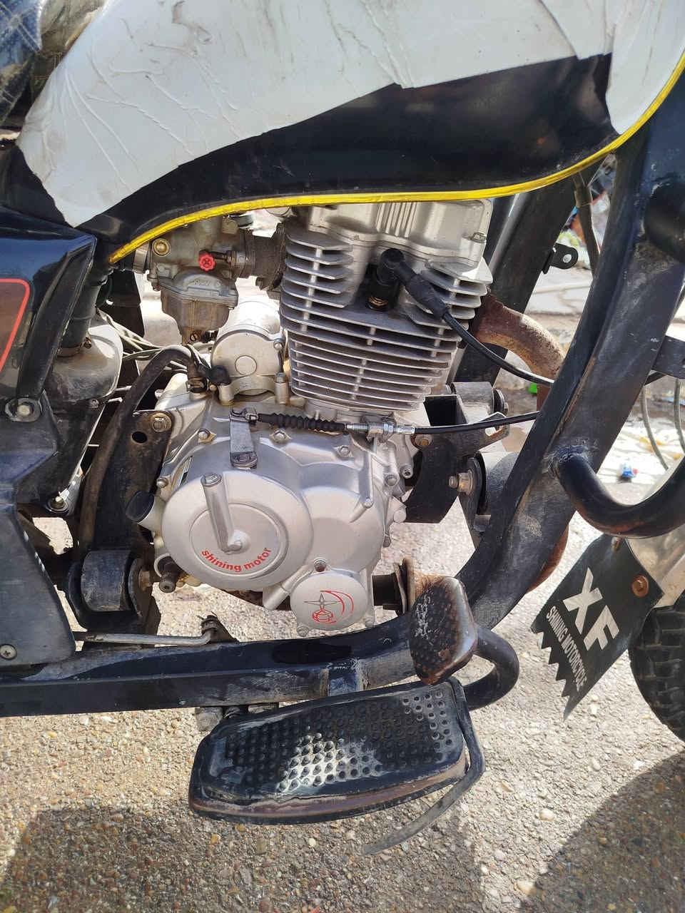 السلام عليكم ستوته للبيع موديل 23 مقفوله كفاله عامه سعر ستوته 1,400 وبيها مجال مكاني الحسينيه مال الراشديه رقم***********
