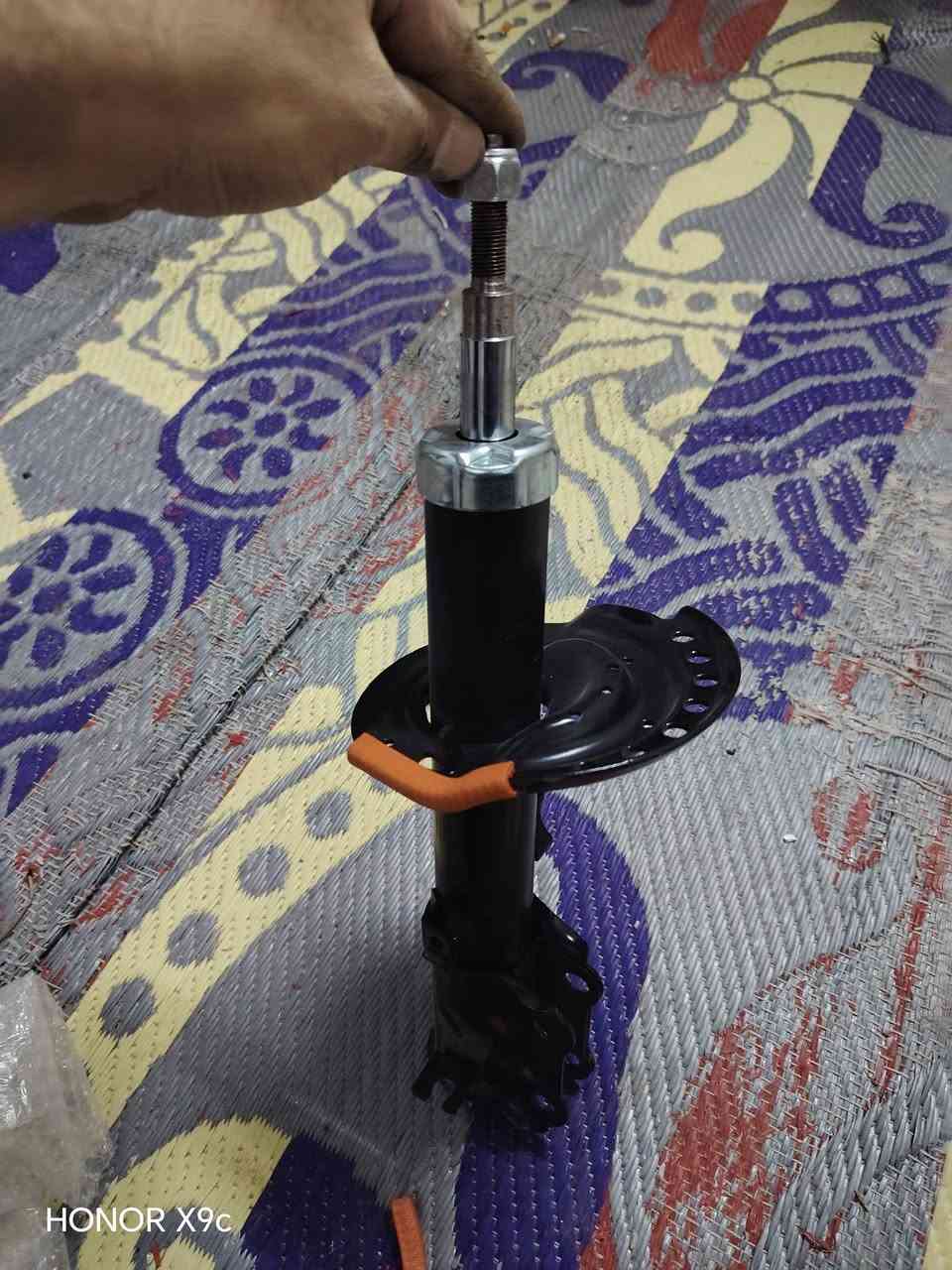 للبيع دبل اكسنت مضلع امامي جهت يسار جديد ***********
***********
