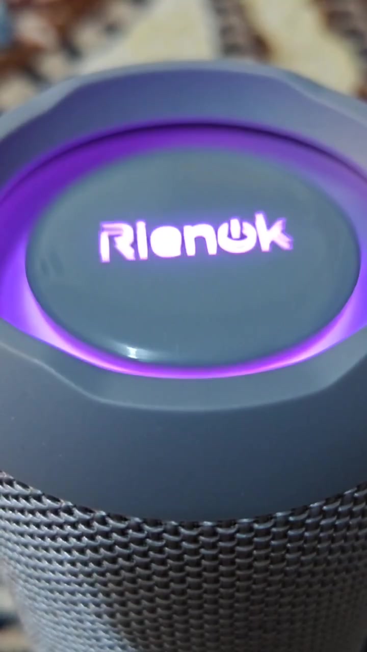 سلام عليكم.متوفر سبيكر ماركة Rienok S1 Mini 30وأط صوت نقي ومجسم للحجز على الخاص


**إذا كنت صاحب هذا الإعلان وتريد حذفه لأي سبب، رجاءا أرسل رسالة إلى الدعم الفني**