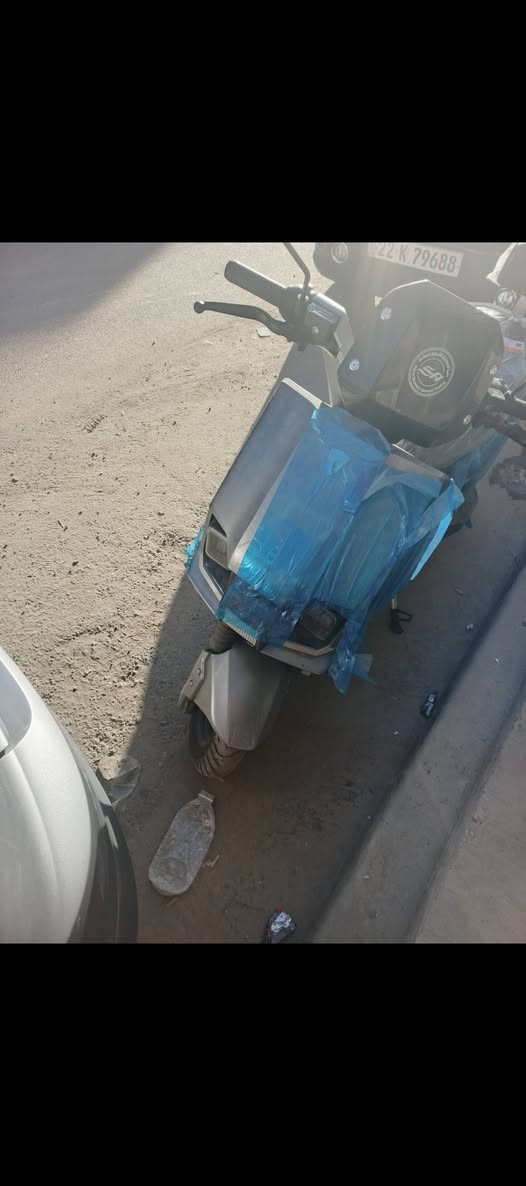 LIMAكوبرة جديدة قبل 10 ايام من اخذتهة ب1500 فول موصفات كروز سرعة تحكمات مفولة  لدراجة حتة نتراهم اني وياك مادام قريب عليك وبيهة بك ويوسبي وفجوج كوسج دبلات كوسج وبهة ضامان سنة و8 بطراريات سرعة 80 قفلهة 950 *********** بغداد, العراق
