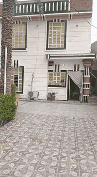 بسم الله الرحمن الرحيم
بيت البيع  في حصيبه الشرقيه قرب اسواق الخير البيت متكون من مطبخ حار بارد وصابه كبيره وديوانيه وغرف عدد 2 طابق الارضي حمامات عدد 2
الطابق الثاني غرف عدد 2وصاله وحمام 
وحديقه وصحيات خارجيه 
بناء حديث البيت بنائه طابوق 
المساحه الارض 600متر 
مساحت البناء 200متر 
السعر 200 مليون وبي مجال التواصل والستفسار ***********
وات ساب او تصال @إشارة
