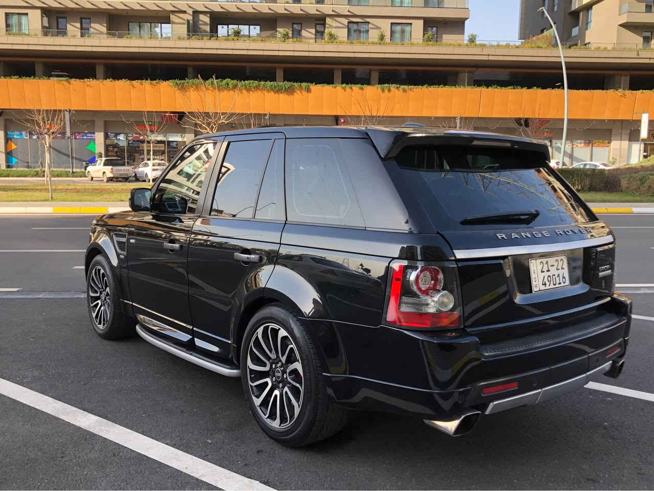 ڕانج رۆفەر ٢٠١١ سپۆرت  سوپەرجارج بێ سەرەتایە واتە بی رەقەم (ادوات) فول مواسەفات ناو خەنەیی پێنج کامێرا  ٣ پارچە  پەمپە دەعمی نی یە نرخی (88$)وەرقە و معامەلە(***********) السليمانية, العراق
