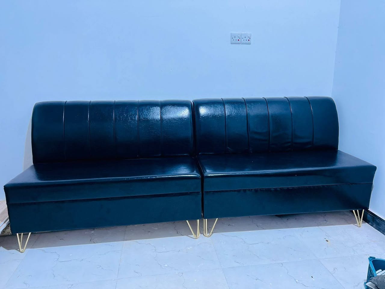 غراض حلاقه للبيع كرسي شيروكي عدد2+ قنفات عدد ٢+مرايات عدد ٢ 
📍البصره خور الزبير
***********
