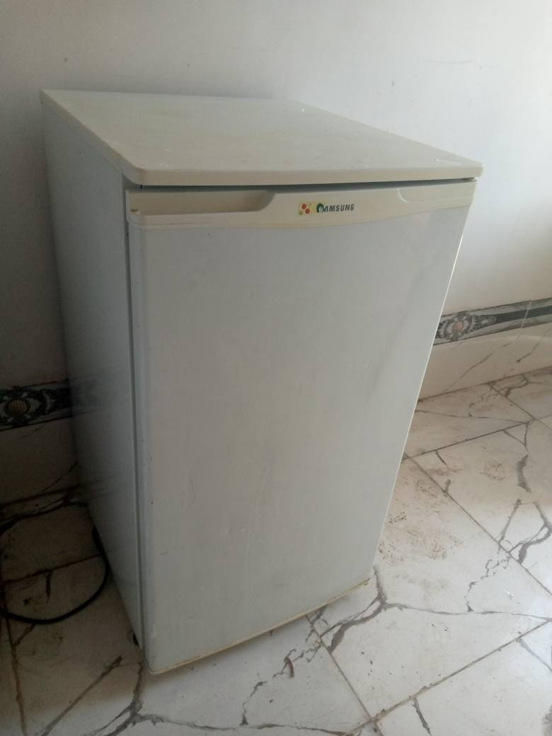 ثلاجه شغاله شرط حيل نظيفه يرهم مراوس بأي حاجه والعنده هم نشتري *********** كركوك, العراق
