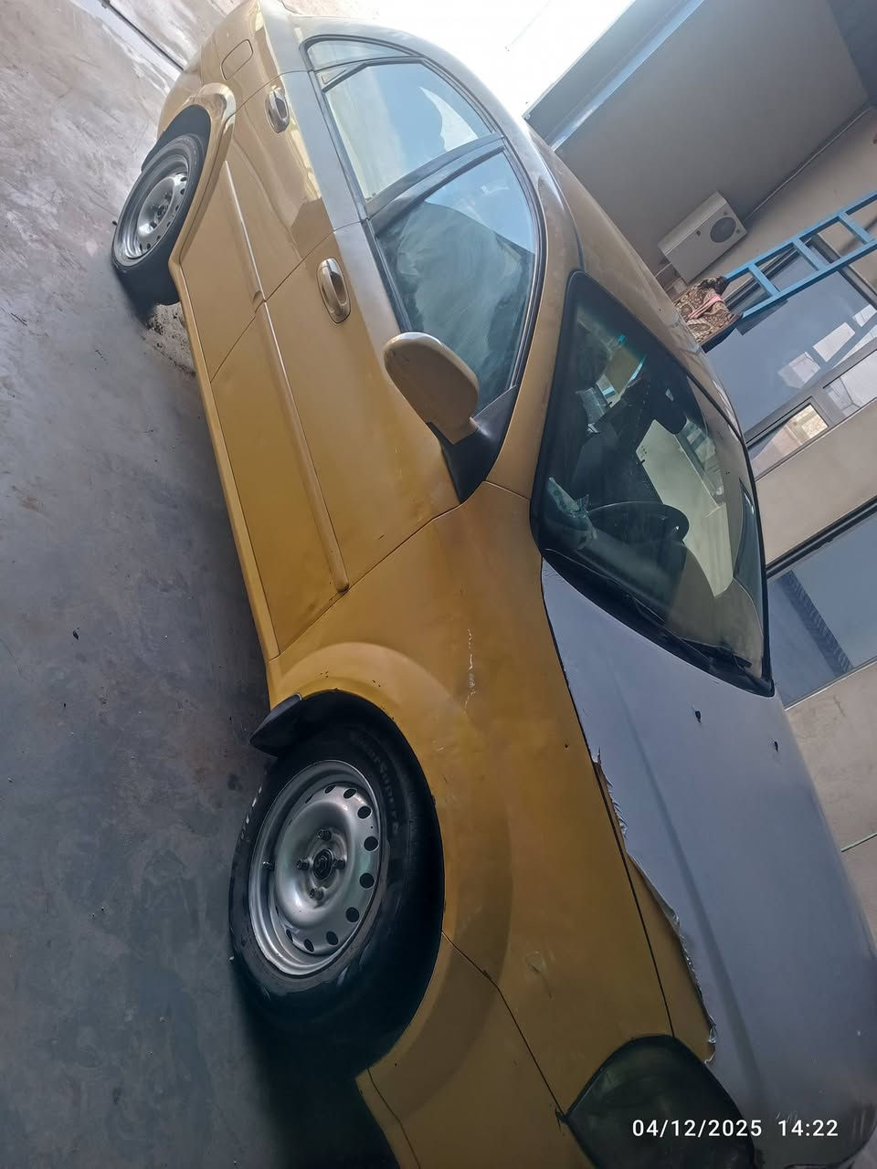 السلام عليكم شوفرليت ابترا موديل ٢٠١١ رقم بغداد مشروع وطني ال 28 بسمي شرط تحويل  فول اوتماتيك صدر امامي خلفي جديد تبريد ثلج تخم تايرات جددسياره بدون معجون بدون قطره دواخل السياره جازه شاشه ايبات كأمره سستم سماعت تحكم استيرن أربع جوم كهرباني مرايات كهربائيه 
  البيع فقط السعر 66 ملاحظه سياره مثل ما وضح بل صور
العنوان كركوك 
رقم الهاتف ***********
