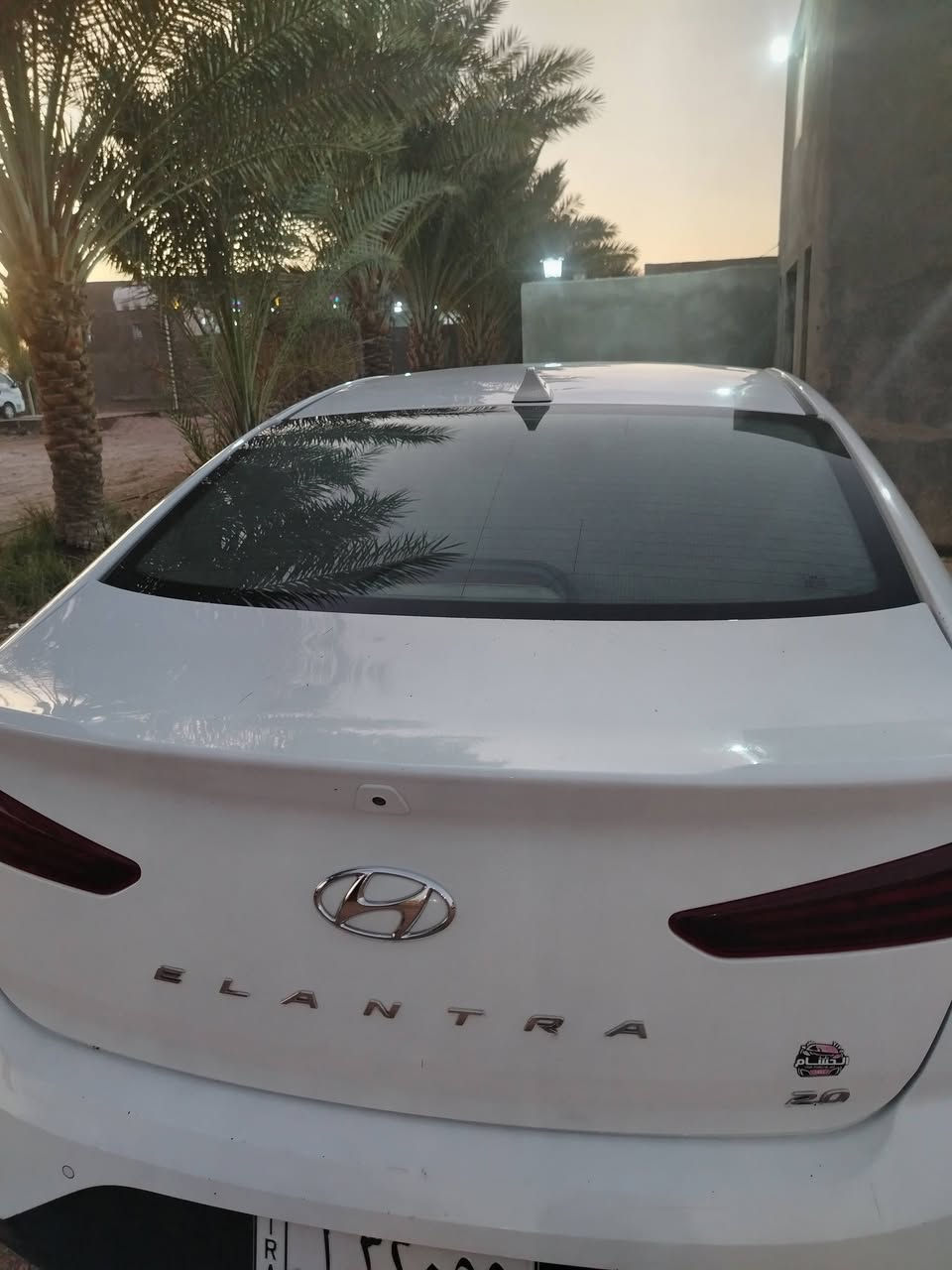 السلام عليكم اذا انترا 2019 بيها الغد البنيد ماكينه 2000 دوش خليجي مكانها  سماوه رميثه ***********5 السعر 135 بها مجال شكل ال 20 بشاير بالمري بلا دكتور سياره ليد ليلو ونهاري
