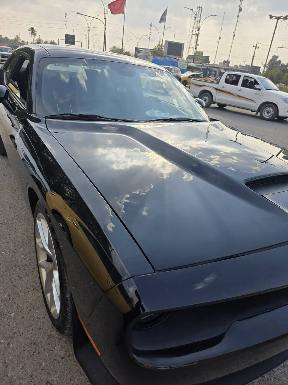 جالنجر جيتي موديل 2023
رقم كاتي يترقم سليمانية 
الضرر جاملغين امامية فقط بدون شاصي بدون بطانة بدون لغد والحادث بل منشور ايرباك استيرن و دشبول مرجعي سستم 
السعر 189 وبي مجال 
رقمي ***********
مكان السيارة ديالى خانقين
