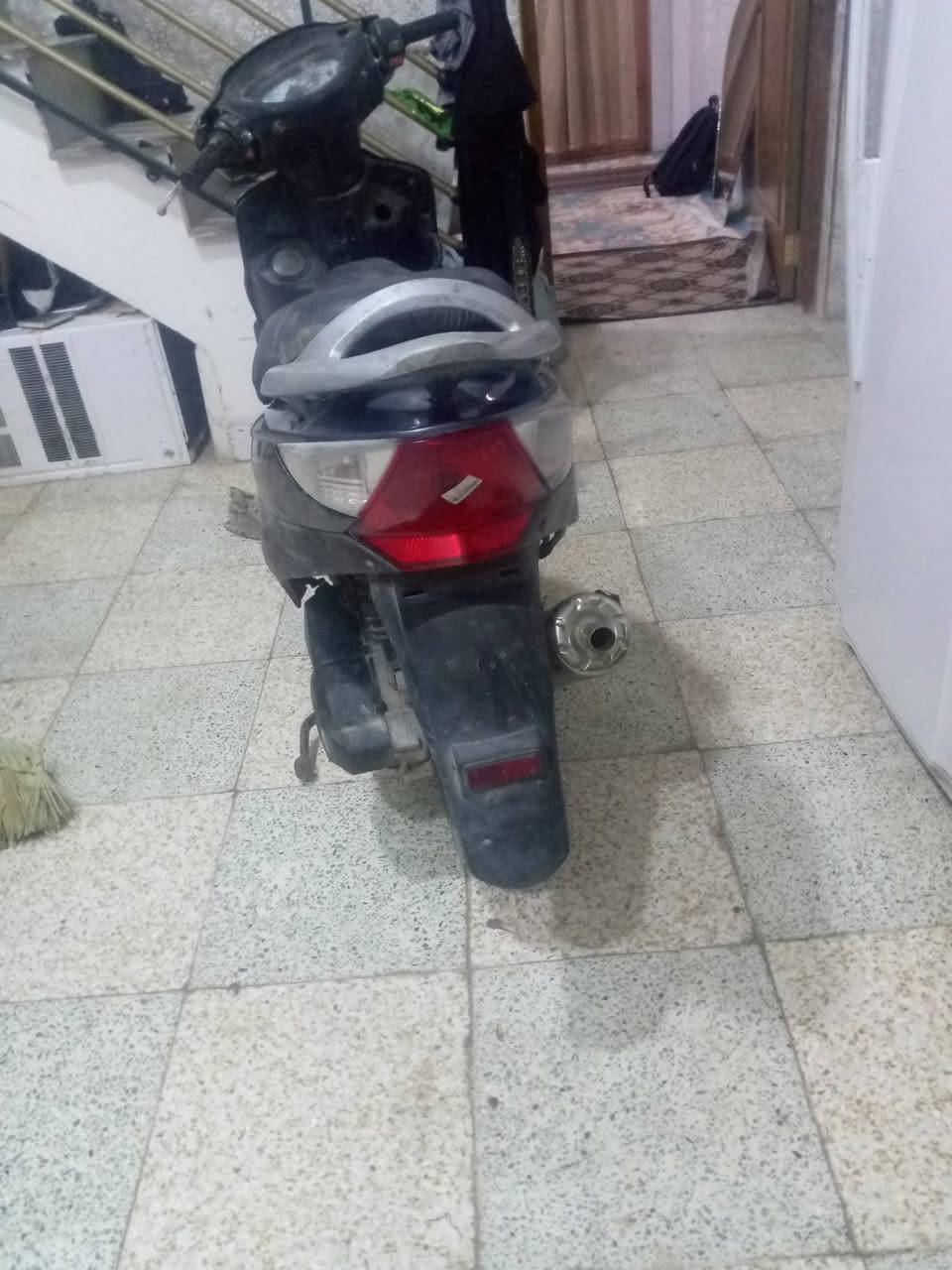 سلام عليكم دراجه كامكو نقص عقل ابيع كوم حديد السعر 150مكاني بغداد الشعله شارع أبو  هاتو رقم ***********وبيه مجال
