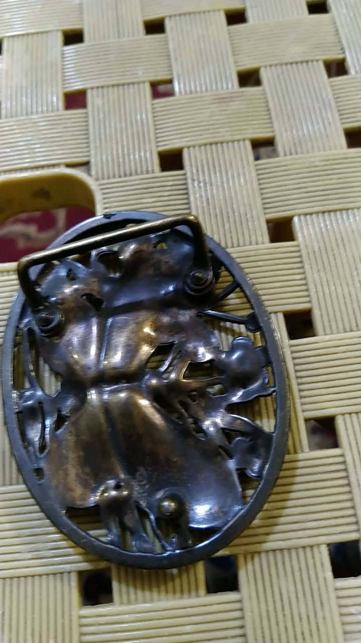 مساء خير
احزمه قديمه لبيع


**إذا كنت صاحب هذا الإعلان وتريد حذفه لأي سبب، رجاءا أرسل رسالة إلى الدعم الفني**