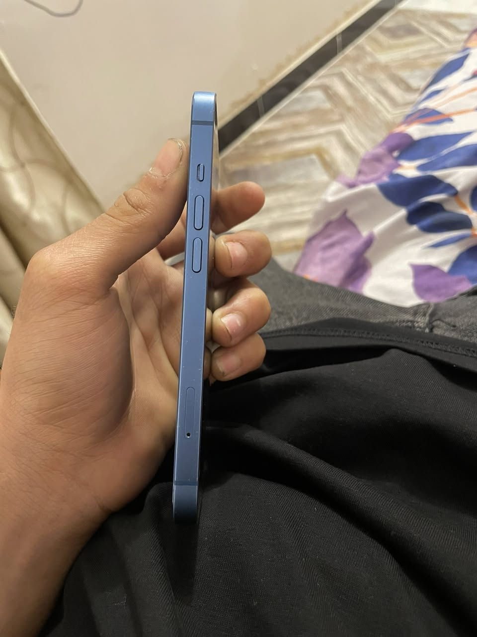 سلام عليكم ‏iPhone 13 ذاكره ١٢٨ جهاز نضيف جدا بي فطور شاشه يرايده تبديل كلاسه مماثر علمس نهاينن حهاز نموذجM اي خلل مابي وتاخذه من باب بيتي ممفتوح نهاين للمراوس او بيع للستفسار خاص


**إذا كنت صاحب هذا الإعلان وتريد حذفه لأي سبب، رجاءا أرسل رسالة إلى الدعم الفني**