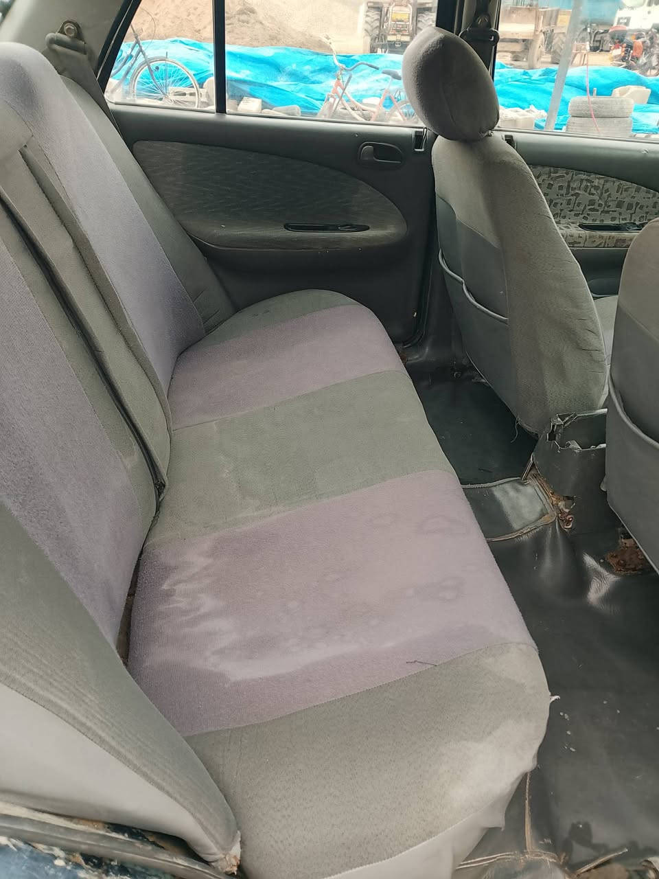 السلام عليكم للبيع كيا سيفيا موديل 94 وسنويه 27 السعر 30 وبيها مجال مكان بعقوبة التحرير الحولي للستفسار ***********
