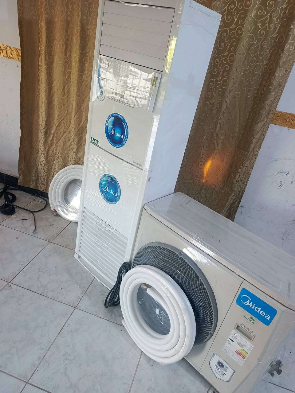 ميديا كنتوري ٣ طن انفيرتر شرط عل وظع الشركه وشرط غاز مقفول شركه لتواصل ***********
