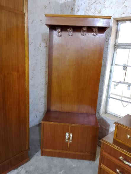 للبيع غرفه  صاج ٦ ابواب وملحق حطاطه 
نضيف مابي اي ضرر  السعر 650 العنوان ديالى هبهب يوجد توصيل داخل ديالى بكروه حسب المكان ***********
