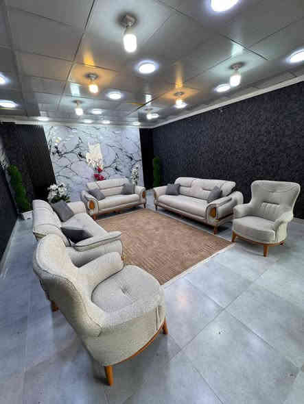 🛋️ التخم التركي الفاخر ***********
تفليش الاسعار فقط يمنه مليون واصل كل محافضات 😍😍

✔ 10 مقاعد فخمة بجودة عالية وتصميم راقٍ
✔ 2 قنفات ثلاثية بحجم 220 سم
✔ العرض: 90 سم
✔ 2ثلاثي 2كراسي 1ثنائيه
✔ تصميم قلاب يصلح سرير، مثالي لأصحاب المنازل الصغيرة، لا تحتار عند استقبال الضيوف!
✔ الخشب: زان بالكامل، متين وقوي
✔ القاعدة: خشب زان لمتانة إضافية
✔ الإسفنج: سوفت طبي مريح جدًا، مثالي لأصحاب الوزن الثقيل
💰 السعر: مليون  واصللوالعرض لفتره محدوده فقط 4ايام سارعو بل حجز
📢 متوفر تجهيز جملة ومفرد
🚚 خدمة توصيل إلى كافة محافظات العراق مجانا 
📍 العنوان: كلار
📞 للمزيد من التفاصيل:
👩‍💼 موظفة المبيعات: ***********
🔹 هاشتاك
#معرض_Royal Design-رويال دزاين #تخم_تركي #أثاث_راقي #تصاميم_عصرية #ديكور_فاخر #خشب_زان #أناقة_المنزل #راحة_وجمال #توصيل_مجاني #منازل_صغيرة
