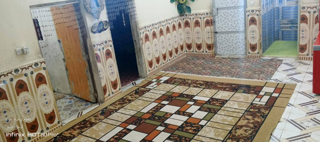 السلام عليكم بيت معامله مال تواصل للطابو مساحه 200 مكانه ميسان الجمعيات موجه على ساحه البيت البيت بغرفتين وصاله منطقه كامله خدمات والشراي يتصل على هذا الرقم بالخدمه ***********
