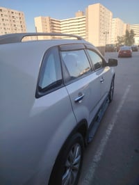 سياره للبيع موديل 2104 7 راكب 6 سلندر خليجي بدون حادث للتواصل  +964 77...