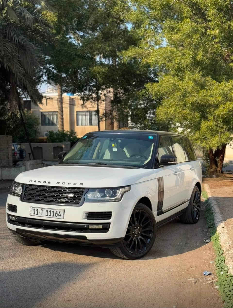 للبيع او المراوس بشي اقل
رانج روفر فوك فول فول مواصفات (( اوتو بيكرفك )) 2015 وكاله سردار خليجية 
محرك V8 المرغوب بدون سوبر
ماشيه : 148 الف كيلو 
فول مواصفات اوتو بيكرفك
دوسات كهرباء
جكات 3 وضعيات
رادار جانبي بل مرايات
بانوراما كنتاره قماره شامواه
الكيجات الكتورنيه
كامرات 360 درجه عدد 5
بصمات ابواب وتشغيل
جميع الابواب شفط
كشنات كهرباء
نضام صوت ميرديان (خرافي) 29 سماعه 
ثلاجه
استيرن كهرباء + تدفأه
نقطه عمياء رادار حساسات امامي خلفي جانبي
صندوك كهراء ابواب
ترحيب اناره+ مرايات شفط + خزن
5 وضعيات قياده لضروف الطرق
المواصفات كثيرة جداً ميحتاج اكتب الباقيات معروفه مواصفات الرانج الاوتو بيكرفك 
السعر :310 
التصال : ***********

