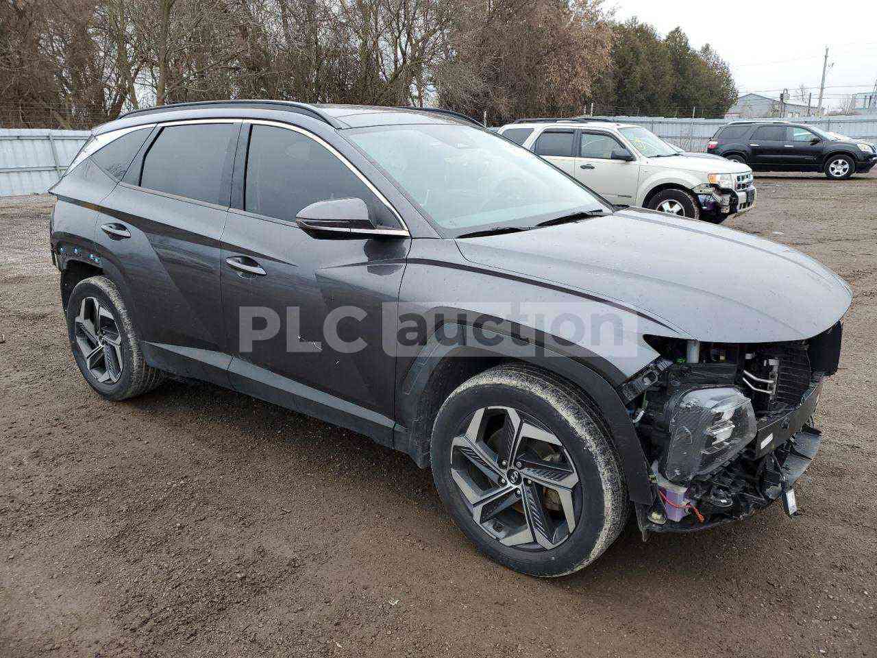 سلام عليكم توسان هايبرد موديل 2022فول مواصفات تتقدم وترجع بالريمونت صور الحادث بالمنشور ماشيه 31الف محرك 1600مفتوح ***********السعر172
